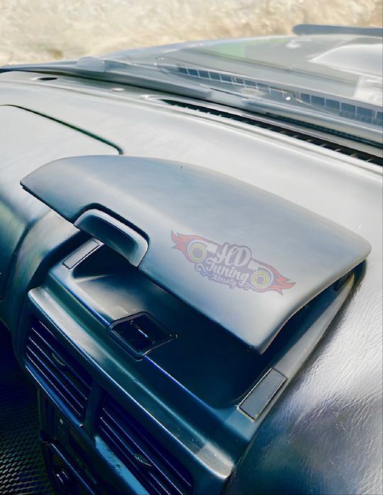 Крышка бардачка Subaru Forester SF