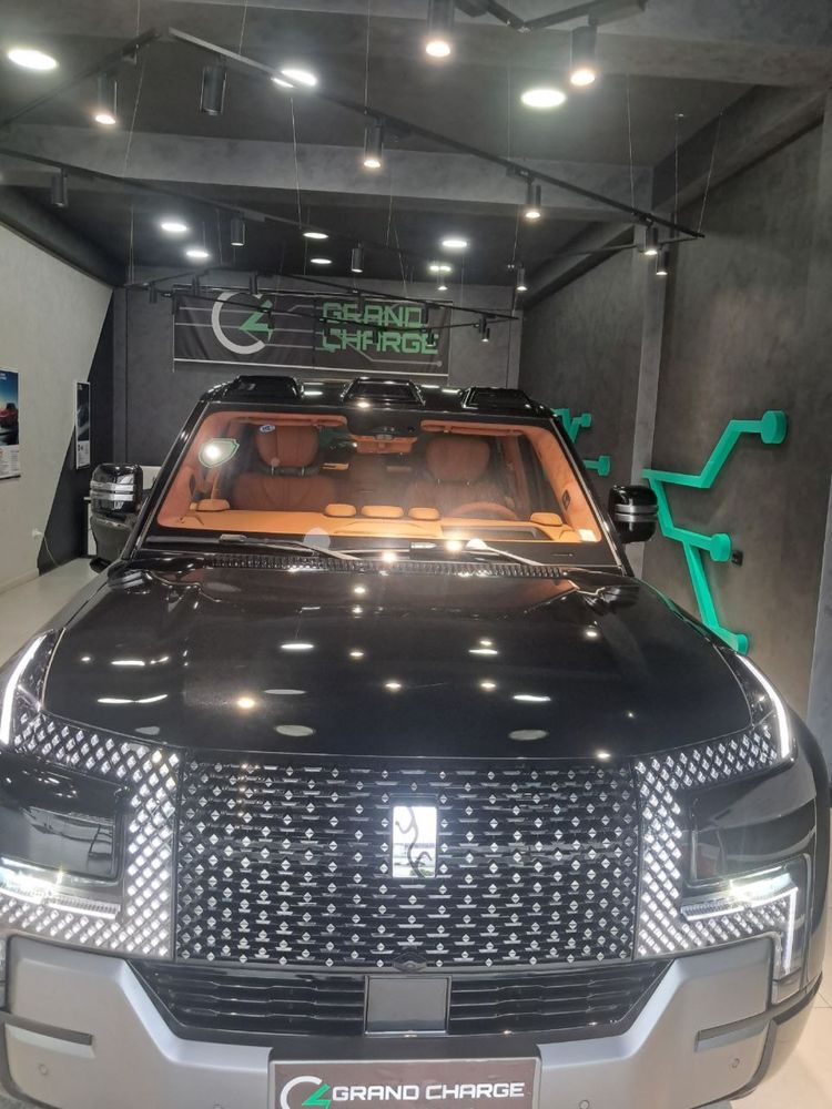 BYD YANGWANG (4x4) Hybrid