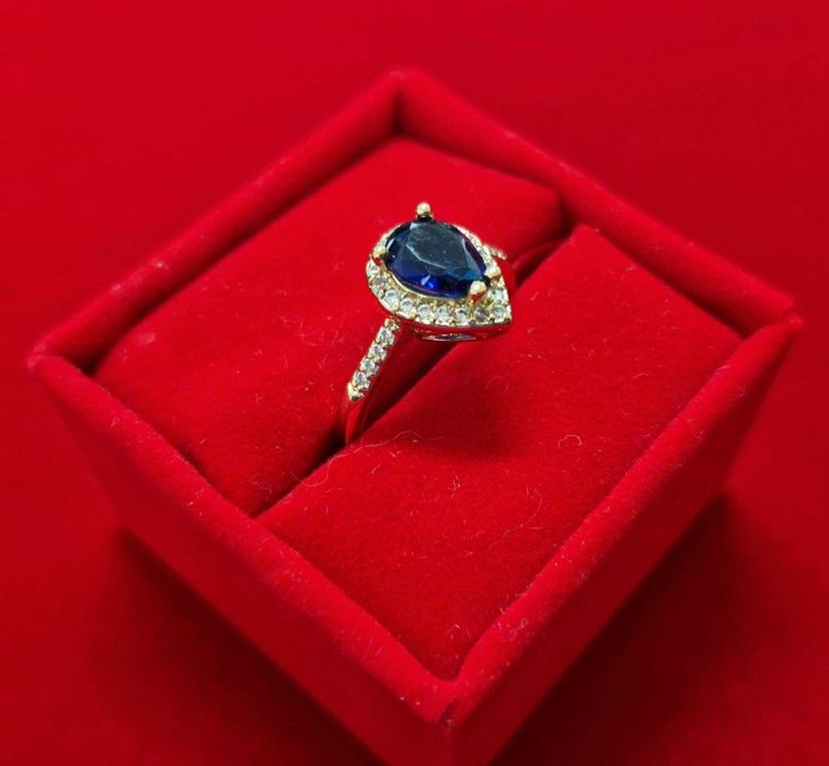GR48, inel placat aur 18k,nou/marcat, zirconiu alb/safir, deosebit