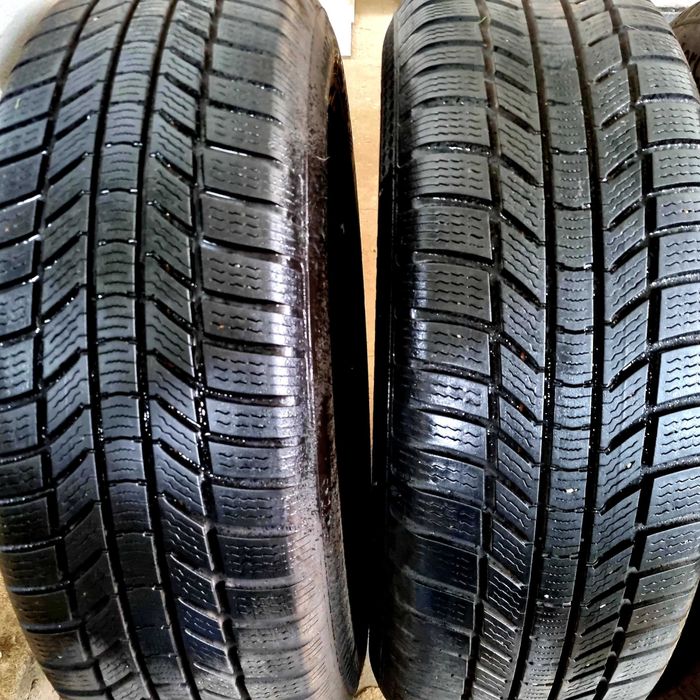 Jante cu anvelope de iarna 215 65 17