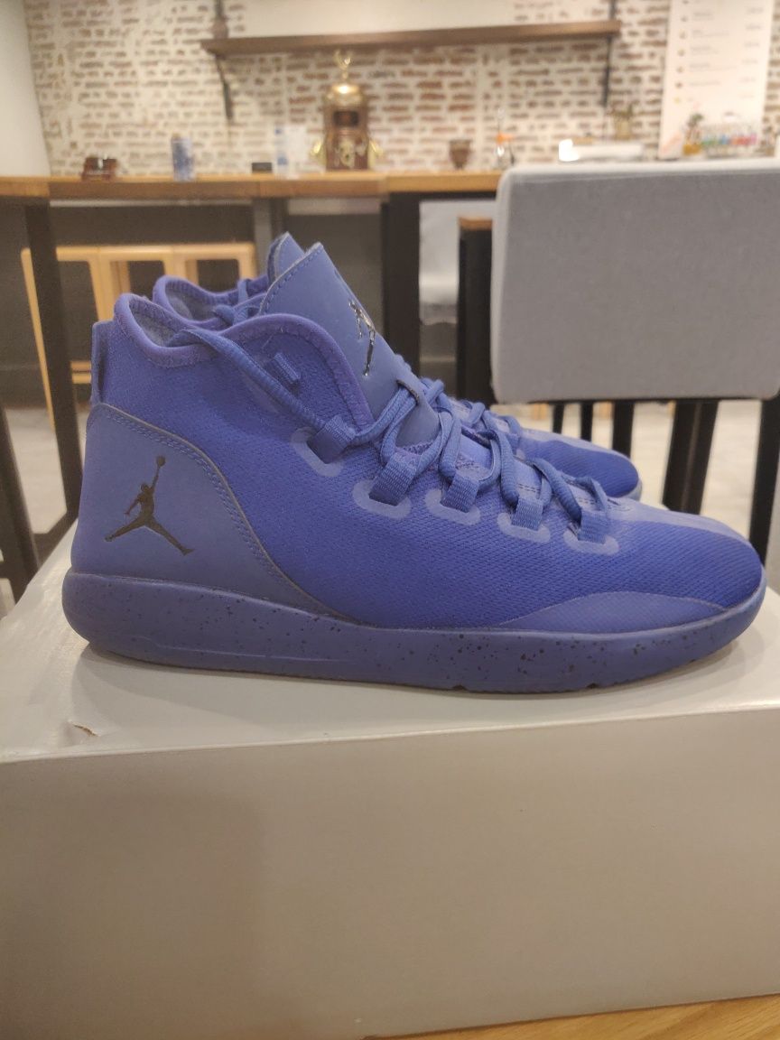 Nike Air Jordan Reveal Triple Blue номер 42