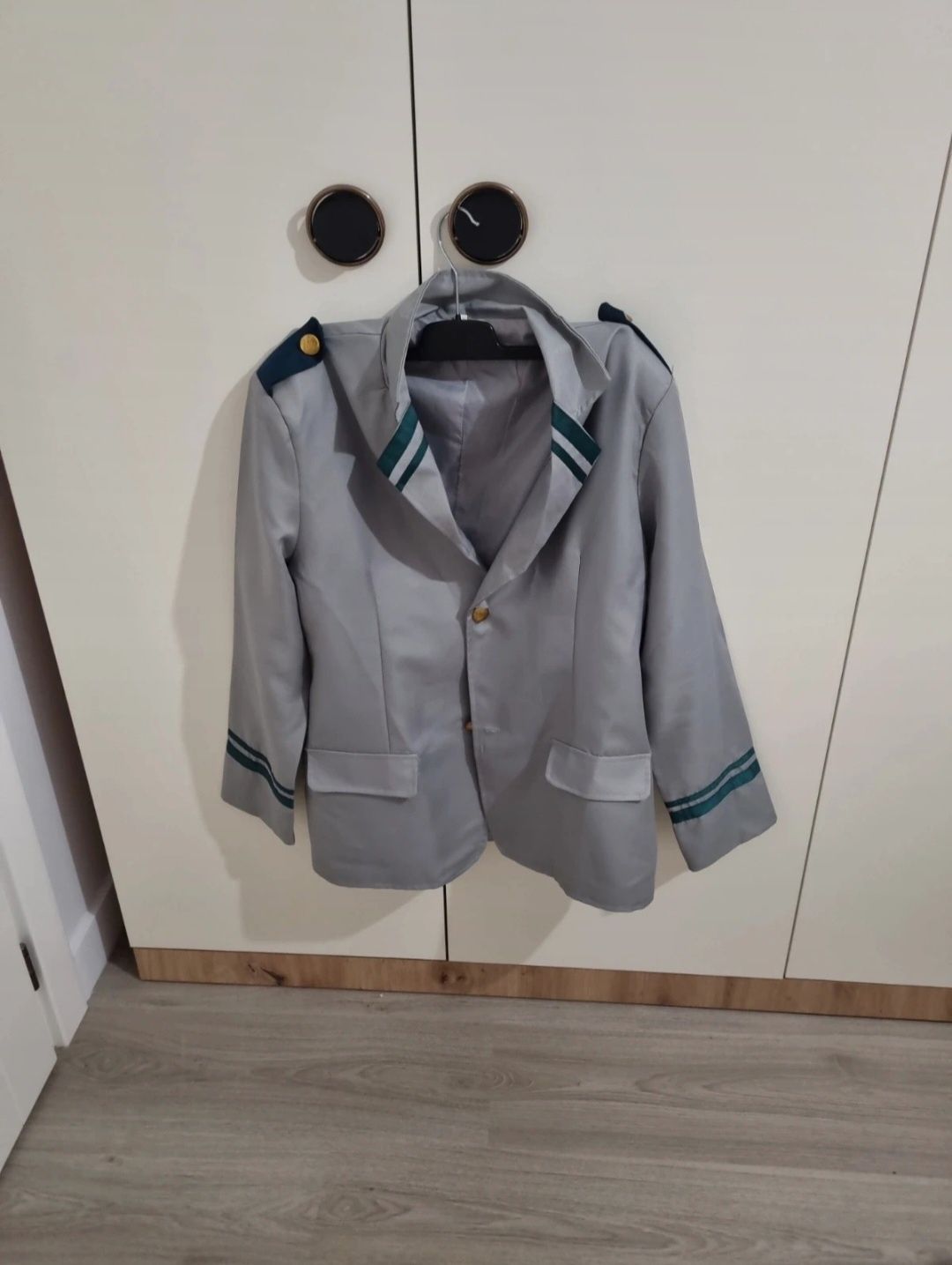Vând cosplay my hero