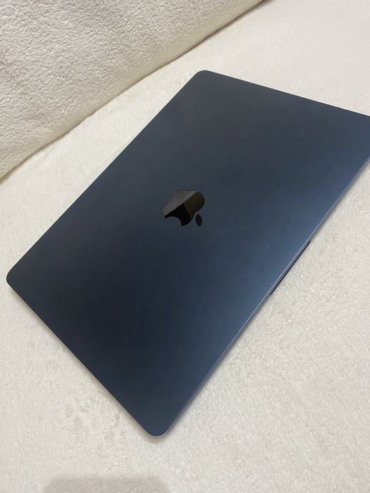 MacBook Air M2 2022