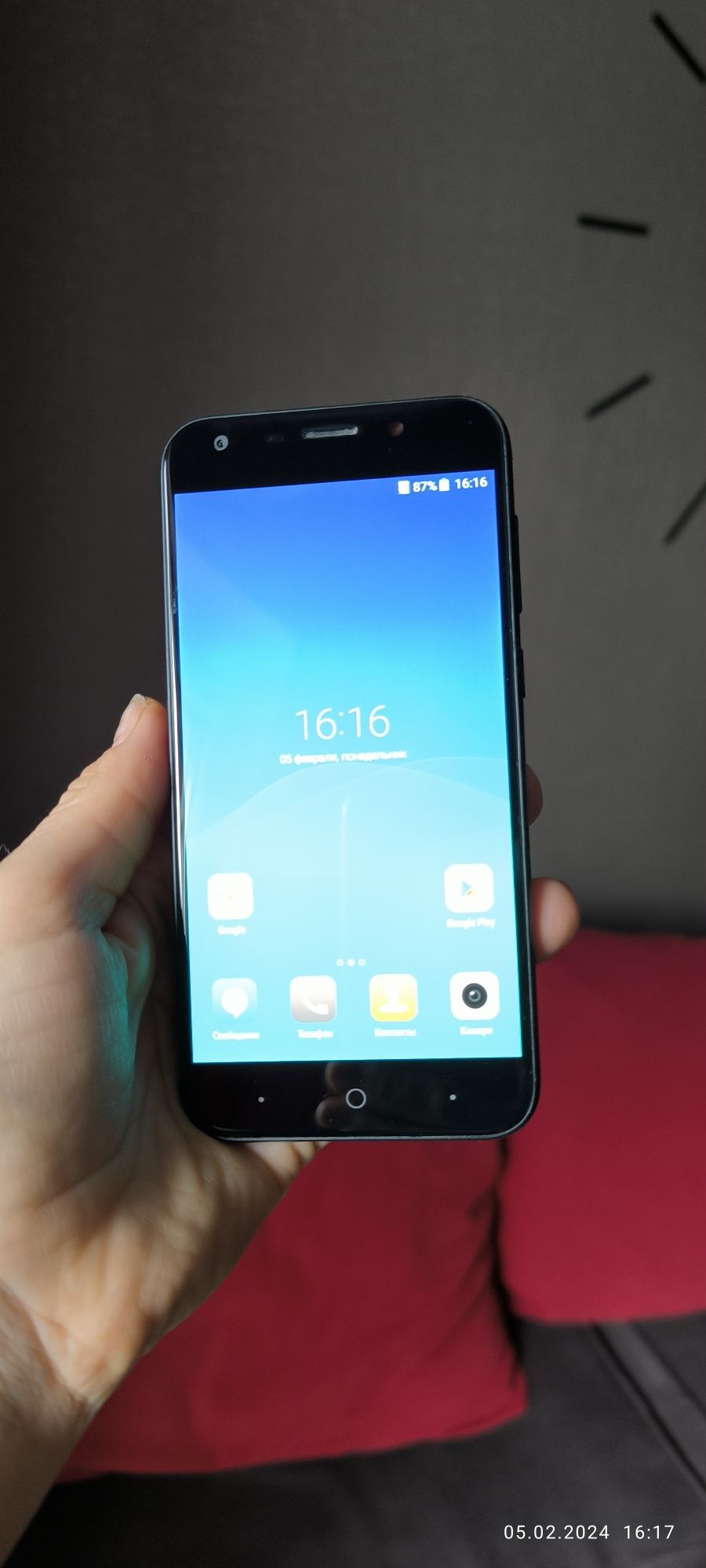 Продам смартфон zte a5