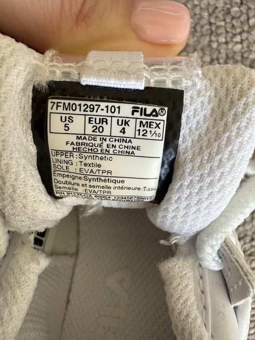 Adidasi Fila Disruptor