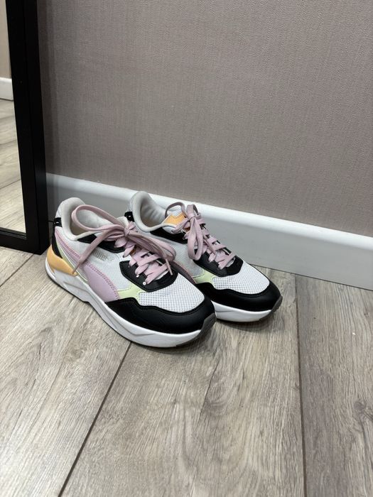 Продам новые кроссовки Puma
