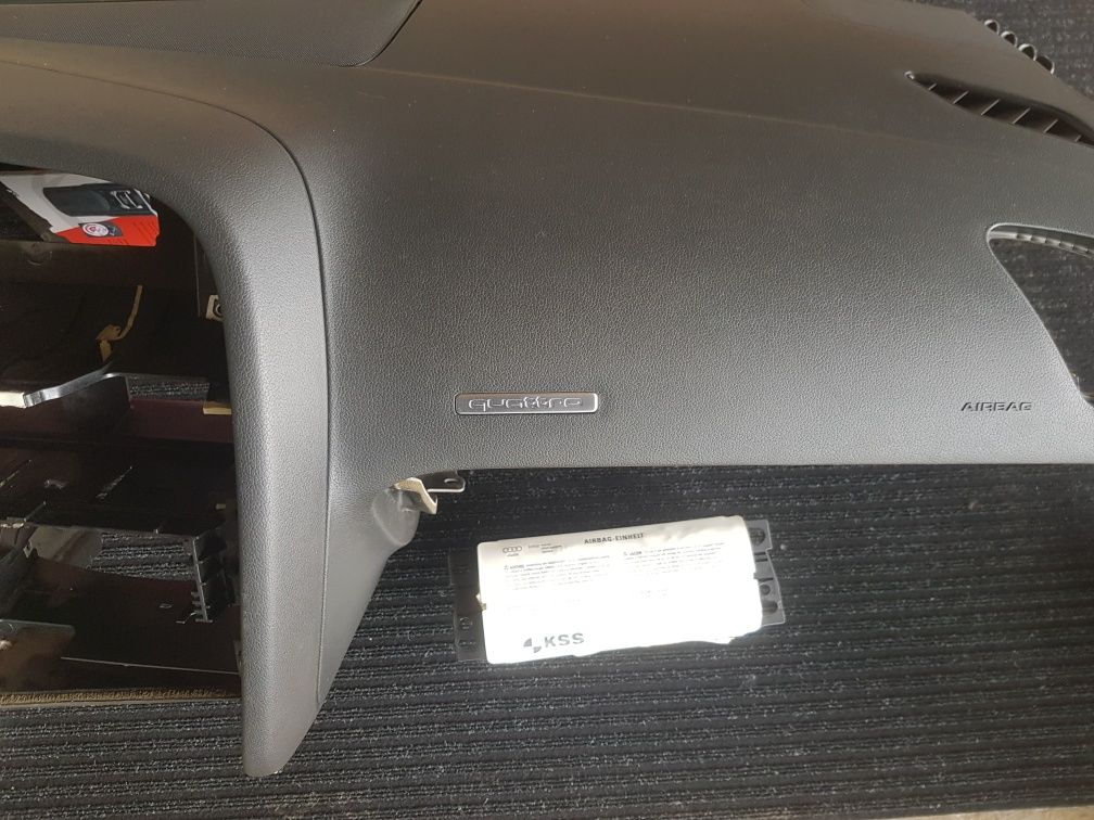 Арматурно табло с Airbag за Audi A5 Quattro Ауди А5