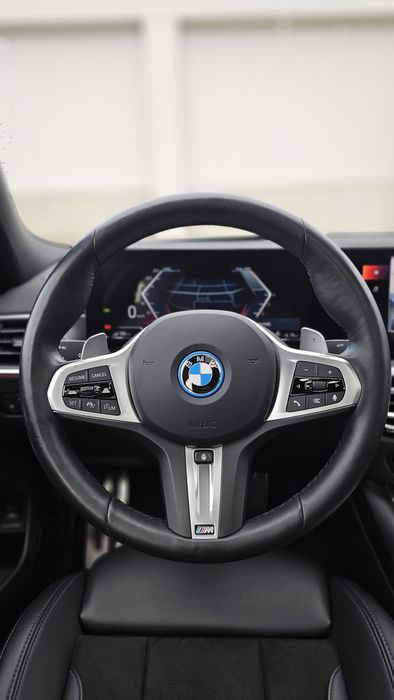 BMW 330e xDrive 4x4 2.0i  Plug in HIBRID LASER LED EURO 6 TVA deductib