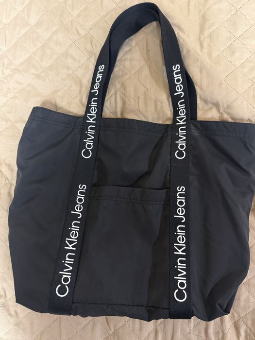 Дамска спортна чанта calvin klein