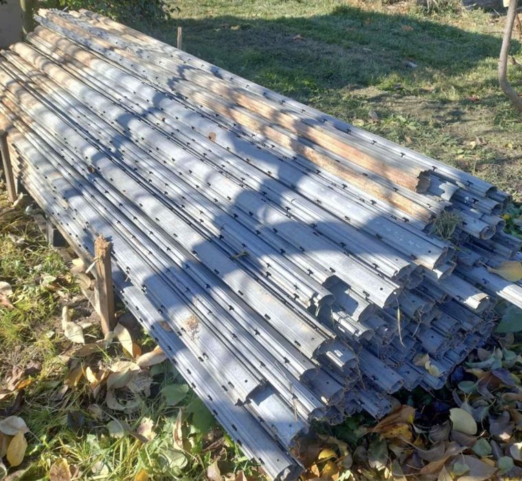 Spalieri zincati metalici stalpi