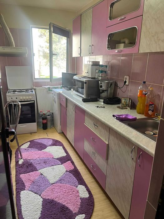 Vand apartament  3 camere