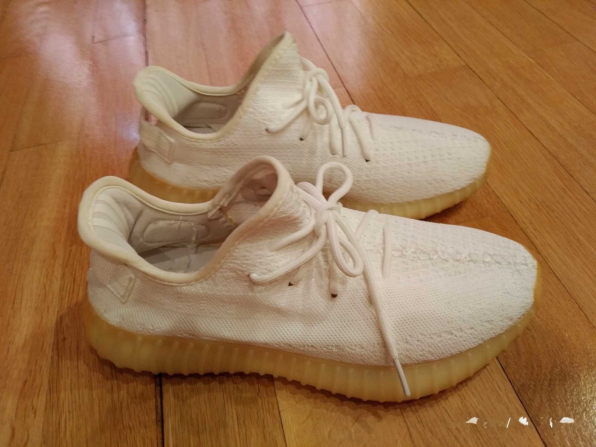 Кроссовки YEEZY BOOST 350