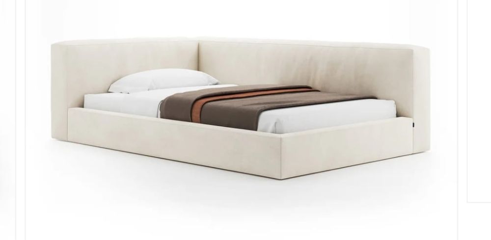 Vând pat 90x200 tapițat cu somiera, fără saltea.