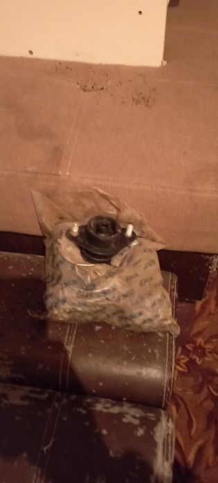 Продам подушки Мицубиси Паджеро2