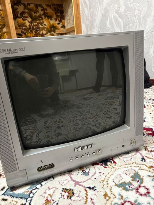 Телевизор цветной рабочий