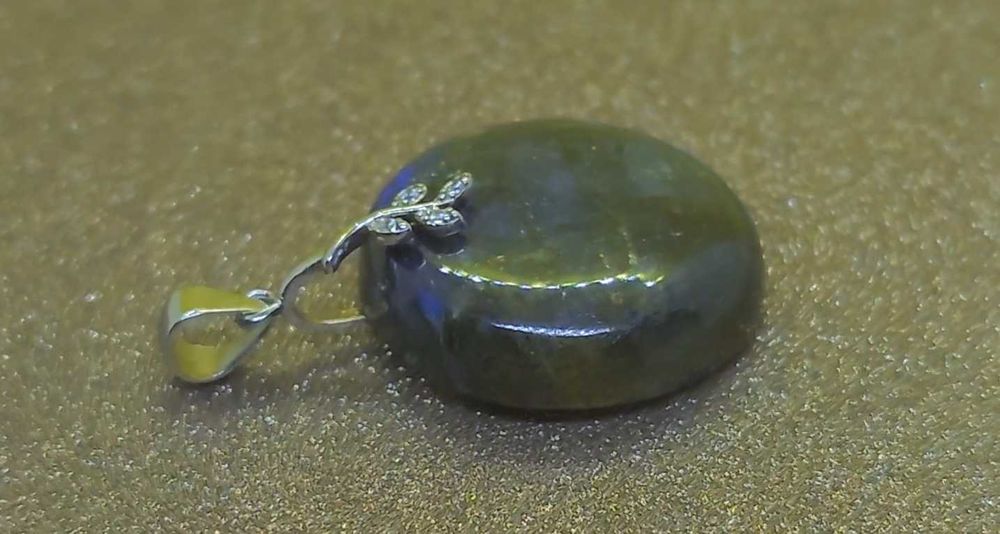 Pandantiv argint cu labradorit