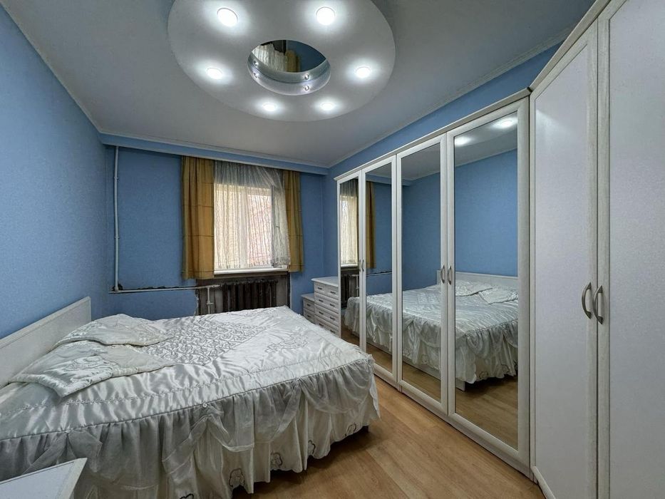 Продам 3х ком квартиру на Метро Космонавтов!