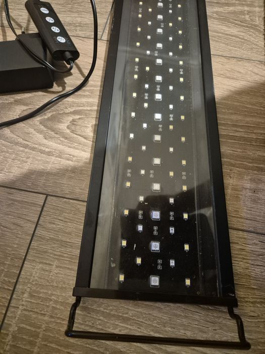 Lampa acvariu Hygger, 22W cu bracheti, 60 cm, folosita