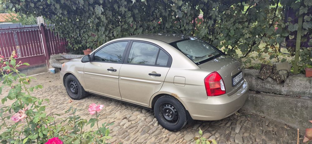 Vind hyundai accent