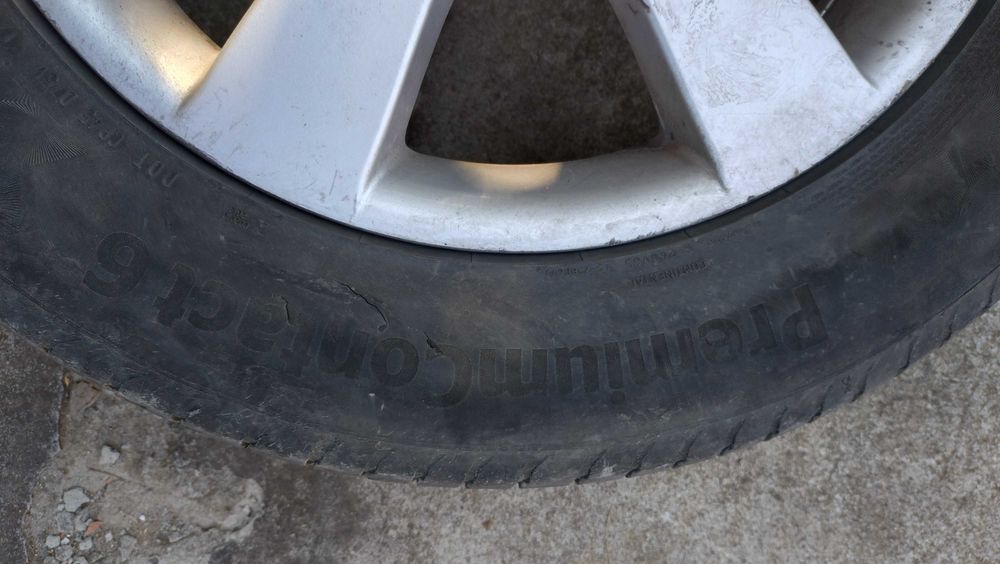 4Летни гуми Continental с алуминиеви джанти 235/60 R18 Hyundai Santafe