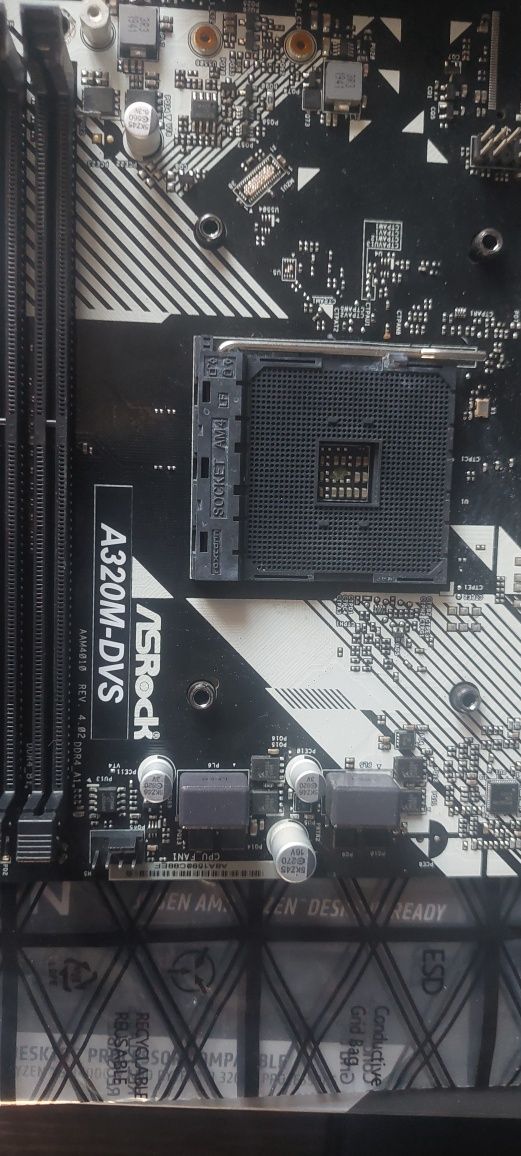 ASRock A320M-DVS и AMD ryzen 5 1600