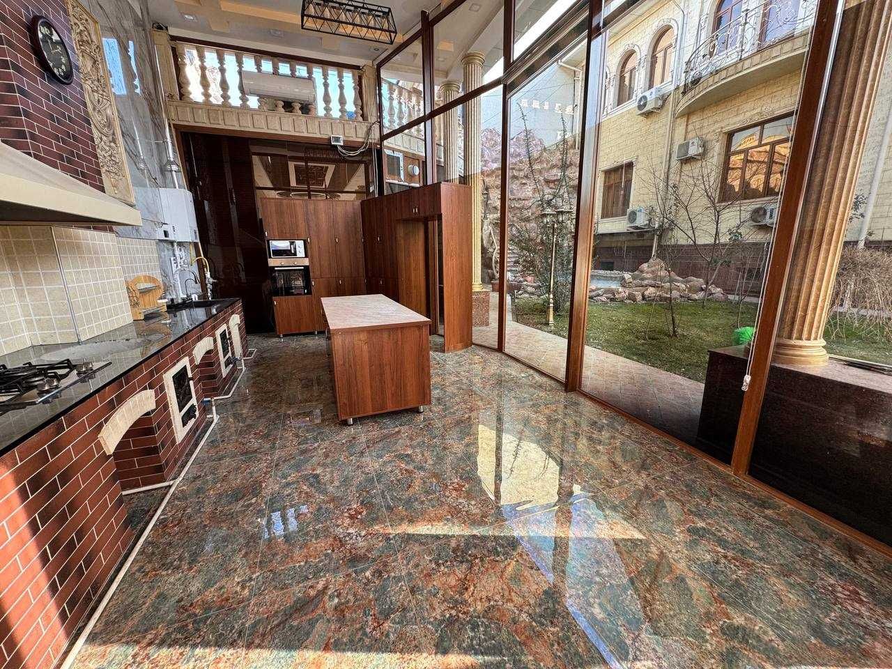 Продается 10 сот Евро Дом, посольство ИТАЛИИ, Гостиница России, ЦЕНТР