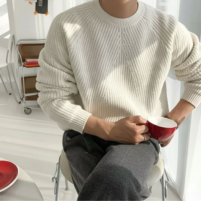 Белая кофта М и Л размер