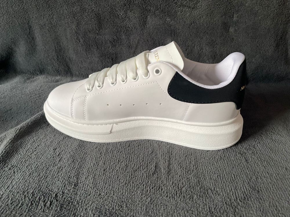 Adidași Alexander McQueen - OFERTĂ - 249 RON