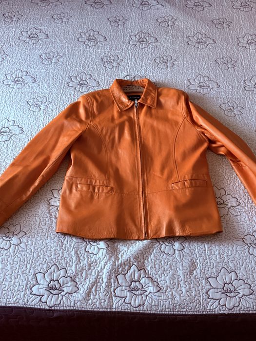 Vand geaca piele naturala barbati provenienta Spania