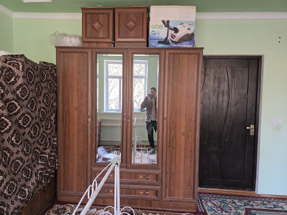 Сервант шкаф мебель комлект сатылады