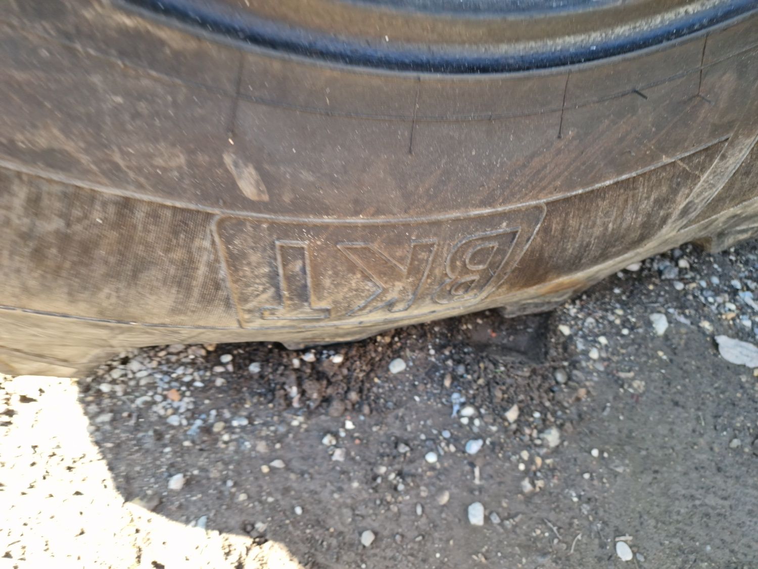 CAUCIUC agricol 710/70R38 marca BKT
