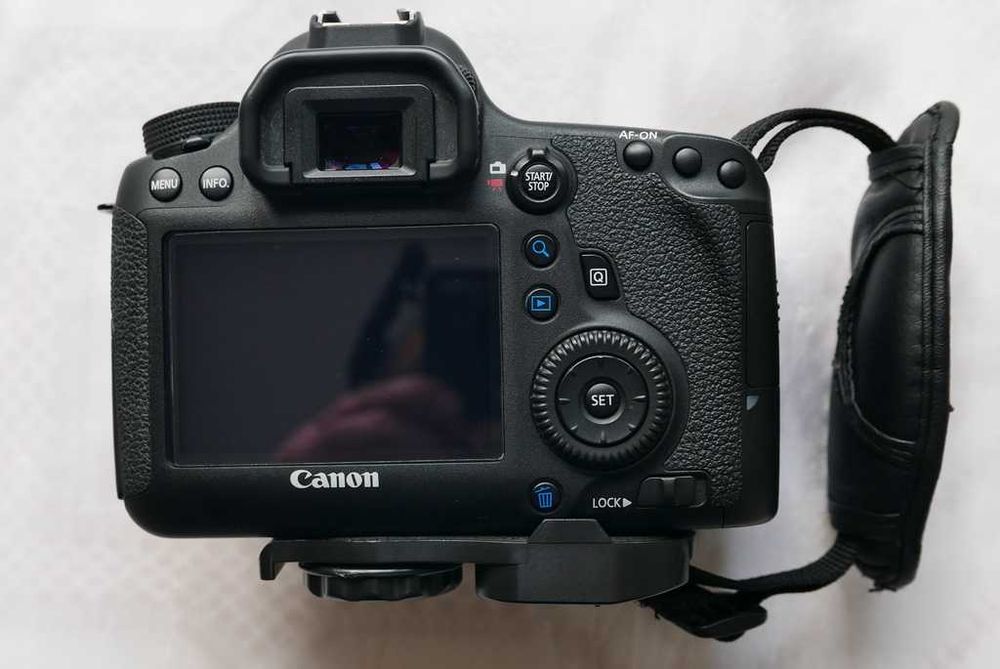 Canon EOS 6D stare noua