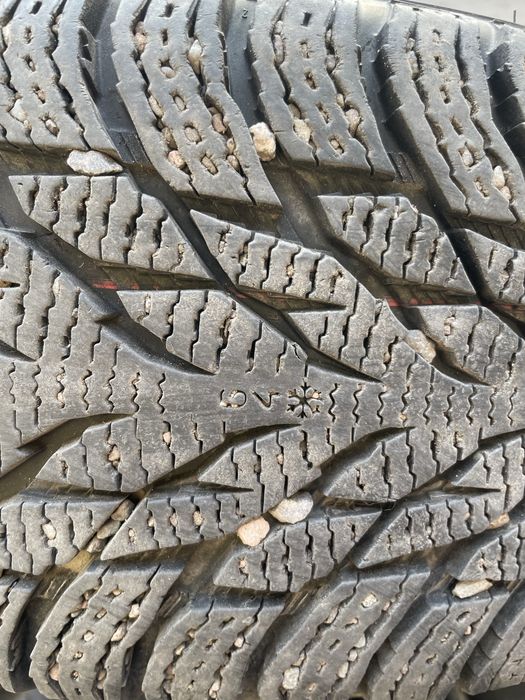 Зимие шины Nokian 185/65/R14