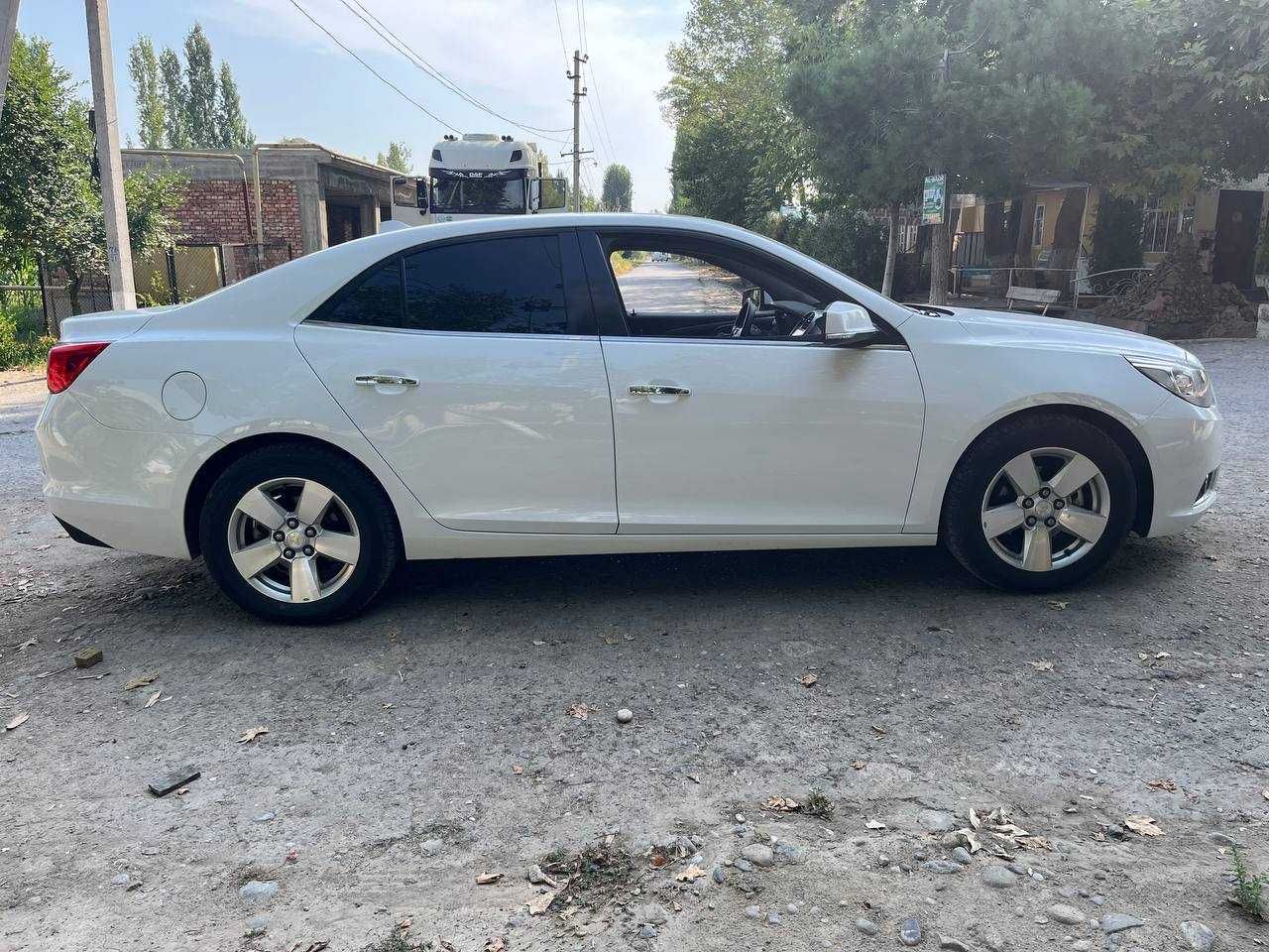 Chevrolet Malibu 1