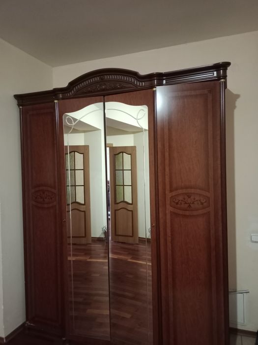 Спальный гарнитур, кровать двуспальная, шкаф