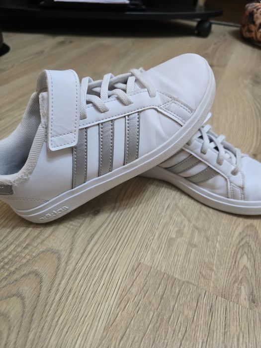 Маратонки Adidas