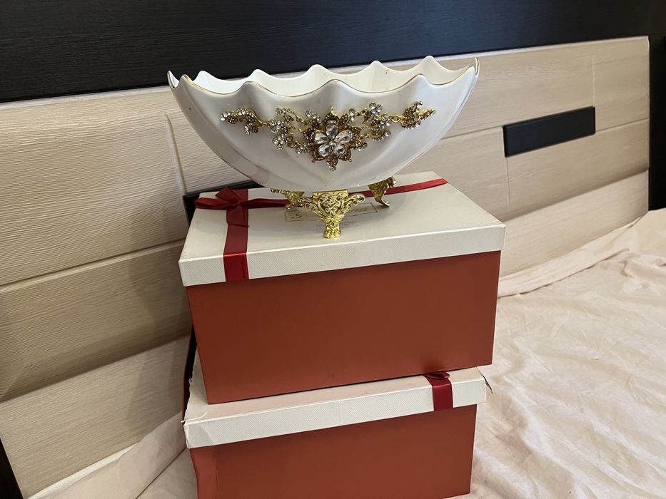 Фруктовница Katherine продам срочно