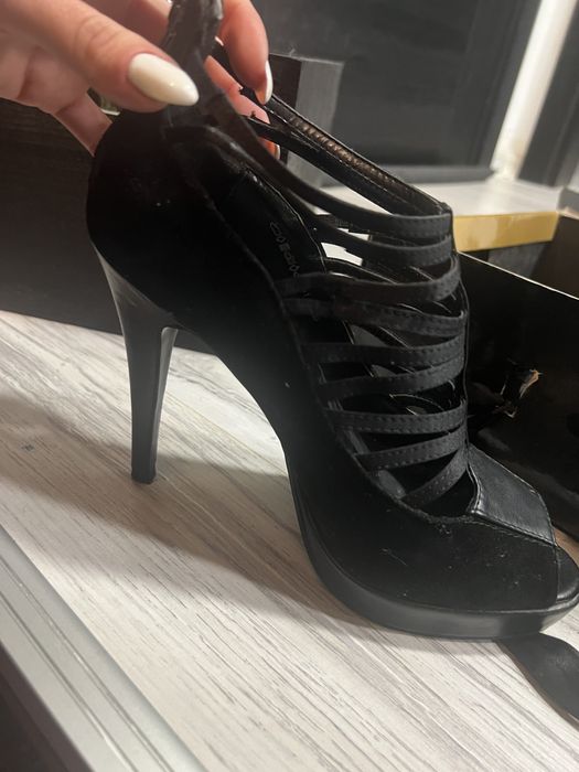 Дамски обувки