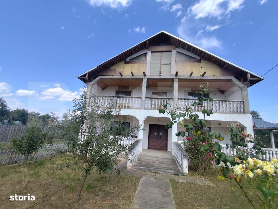 Casa 277 mp utili, 1140 mp teren, Tutora