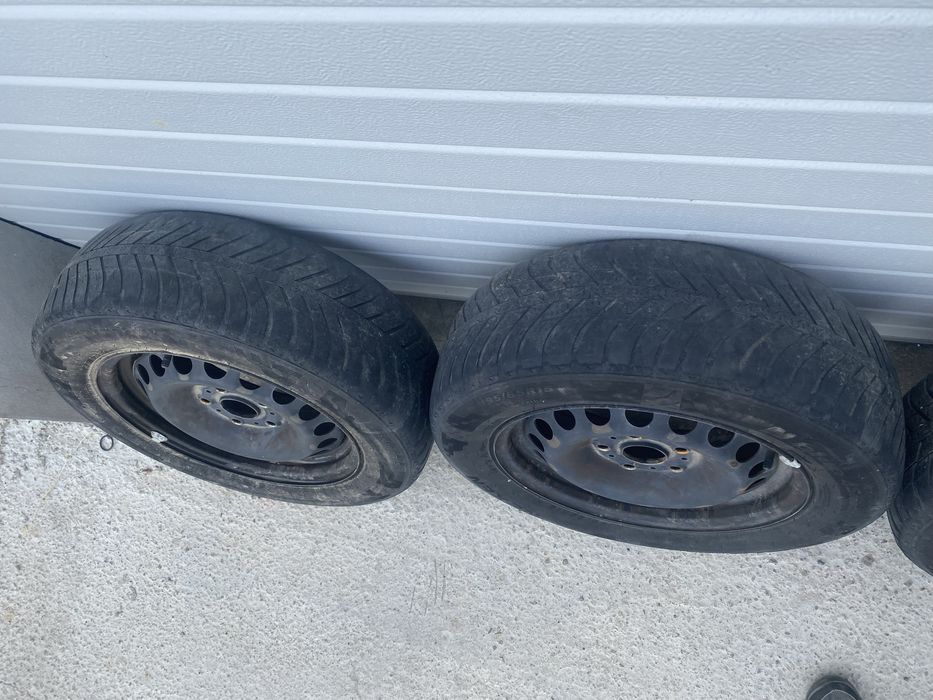 Jante tabla /fier vw Golf 5 , 6 , 7 jetta skoda rapid seat r15 5x112