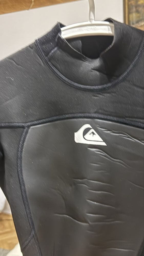 Coatum neoprene Quiksilver 16 ani