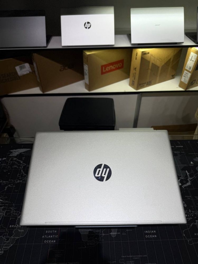 Hp Pavilion 15 R7-5700U/16/512