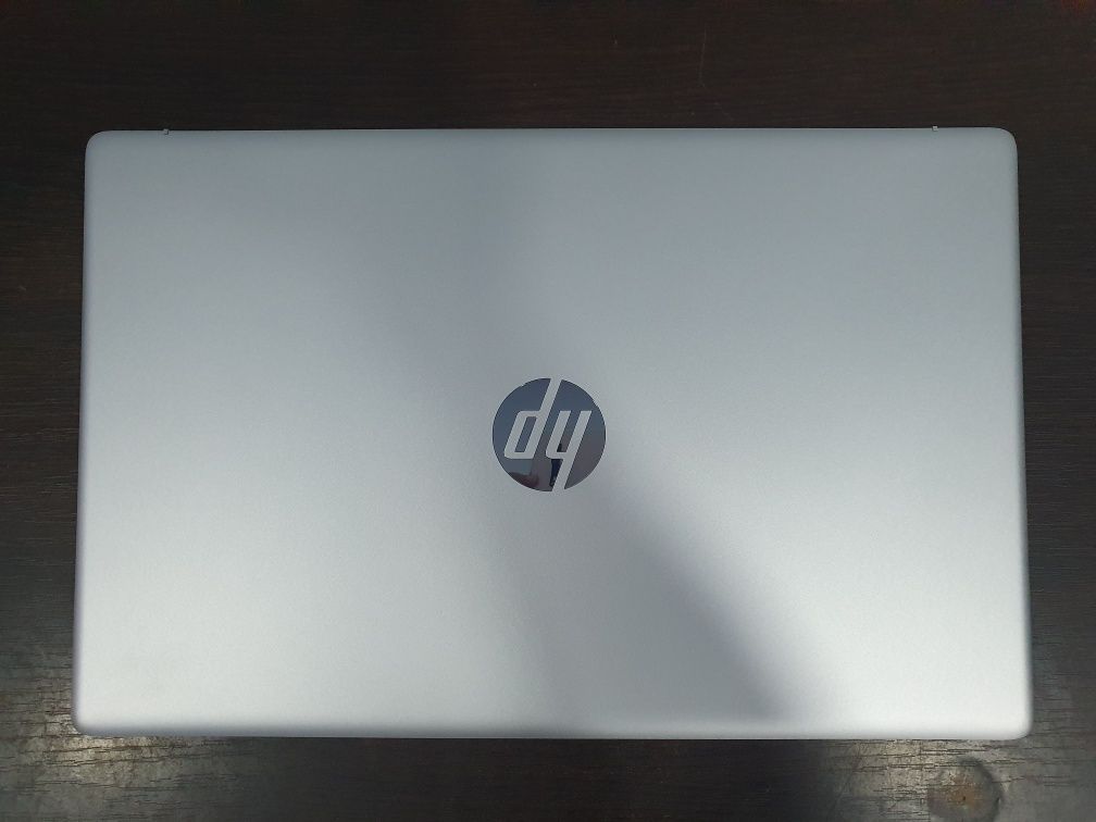 Laptop gaming HP ryzen 5 16GB 1TB nou garantie