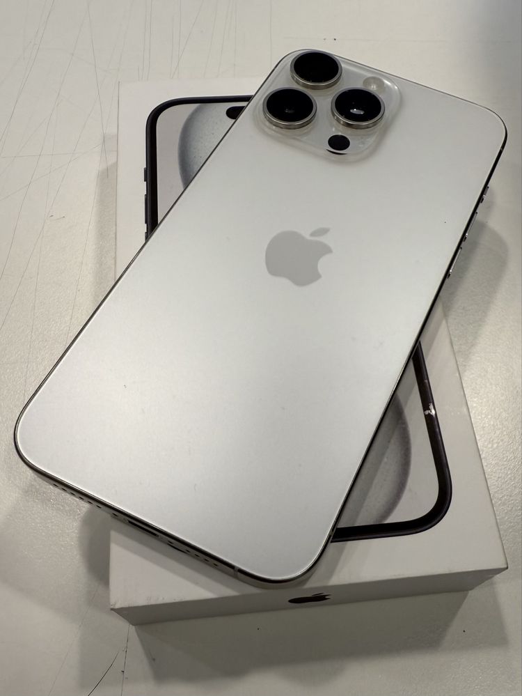 Iphone 15 pro max 256GB