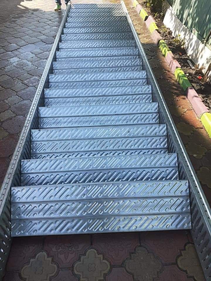 Scară metalică zincata 6m x1m lățime