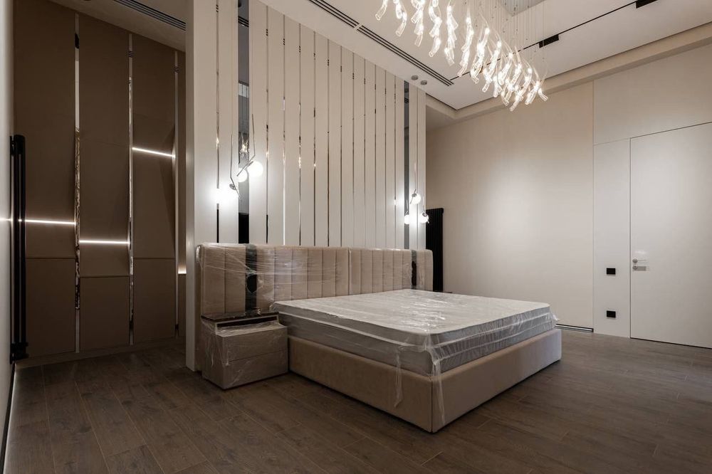 Продается 2х уровневый дом, ор-р: ул. Никитина, 716 м²