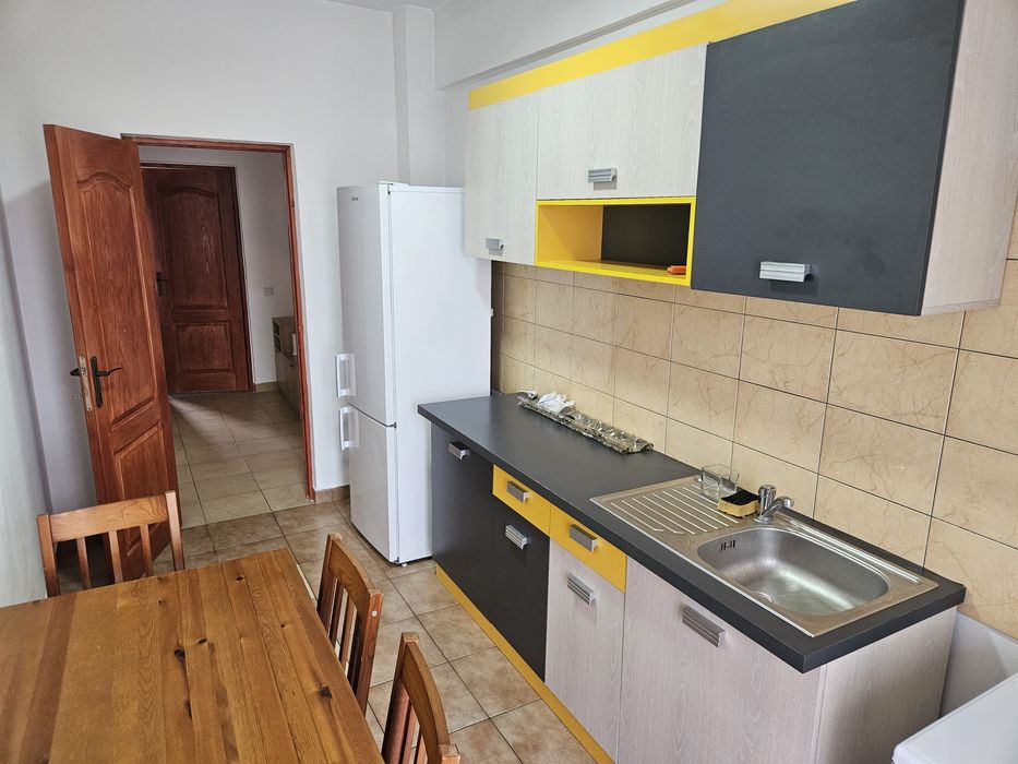 Apartament cu trei camere modern, bloc nou, Central, Popa Sapca, La Bu
