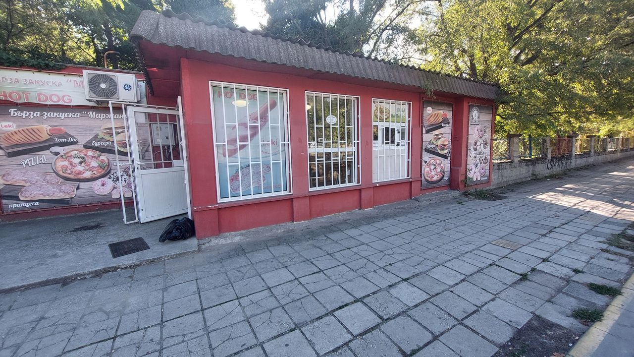 Дава се под наем Заведение в Варна, Автогара - 30 кв.м за 10200 € - Снимка #1