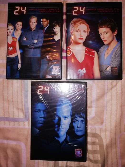 DVD-uri , cu seriale și filme