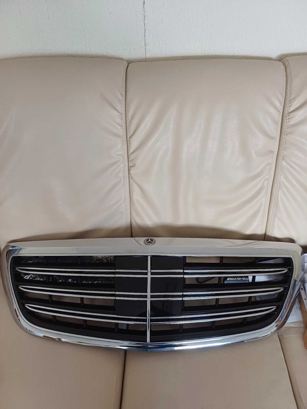 Предна Решетка Мерцедес W222 S класа AMG ОРИГИНАЛНА!